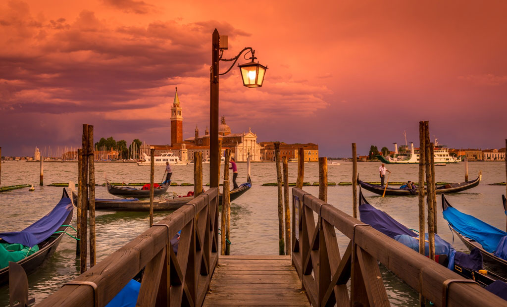 Venice Romantic Sunset Tour by Italyaffordabletours.com
